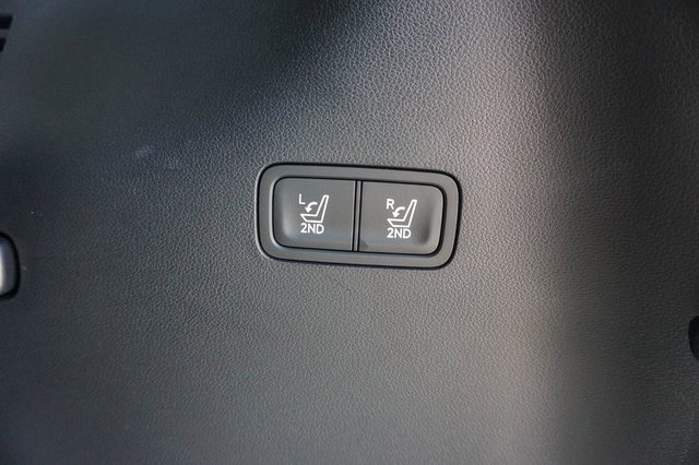 Used 2025 Hyundai Santa Fe Limited image 18