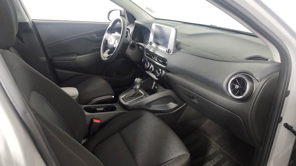 Used 2022 Hyundai Kona SEL image 29