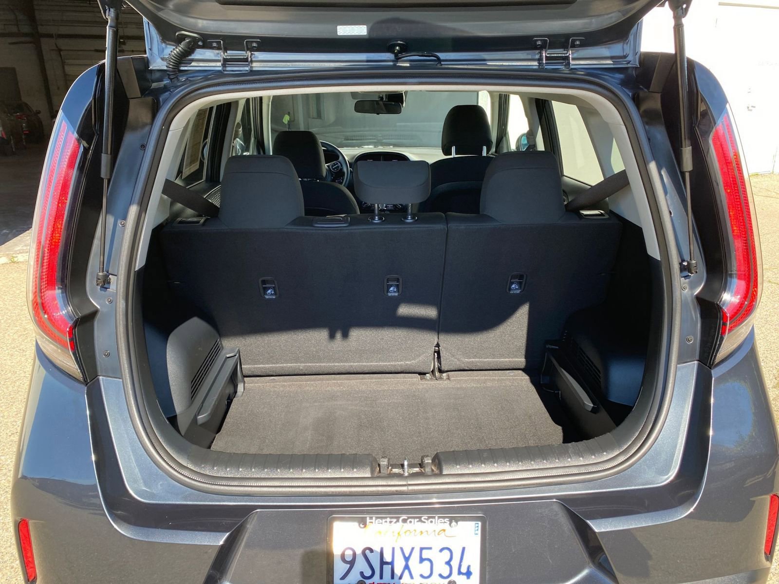 Used 2025 Kia Soul LX w/ LX Technology Package image 31