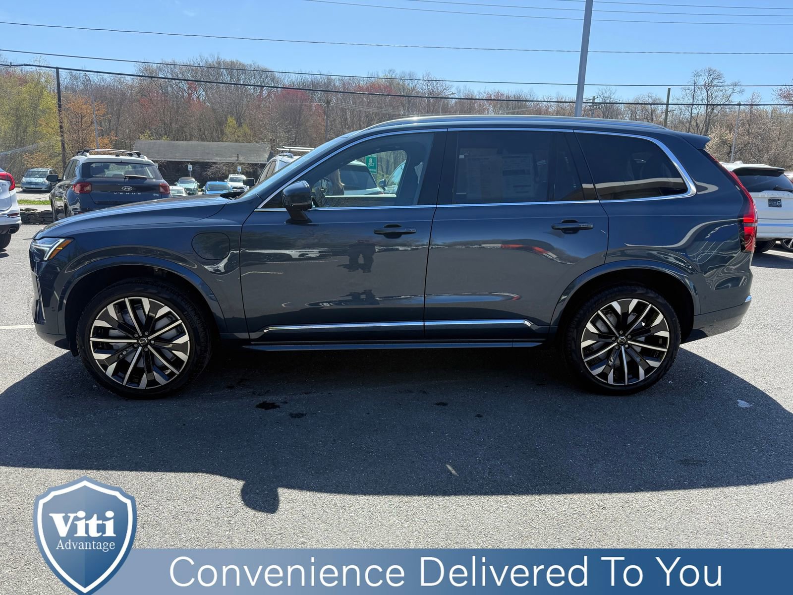 New 2026 Volvo XC90 T8 Plus w/ Protection Package Premier AWD/4WD image 5