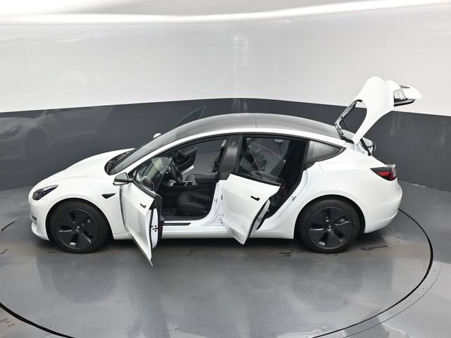 Used 2023 Tesla Model 3 Standard Range RWD image 17