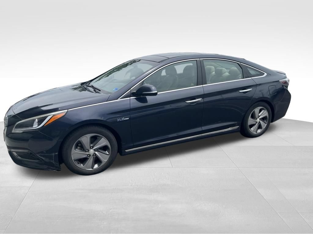 Used 2017 Hyundai Sonata Limited w/ Ultimate Package 02 FWD video 2