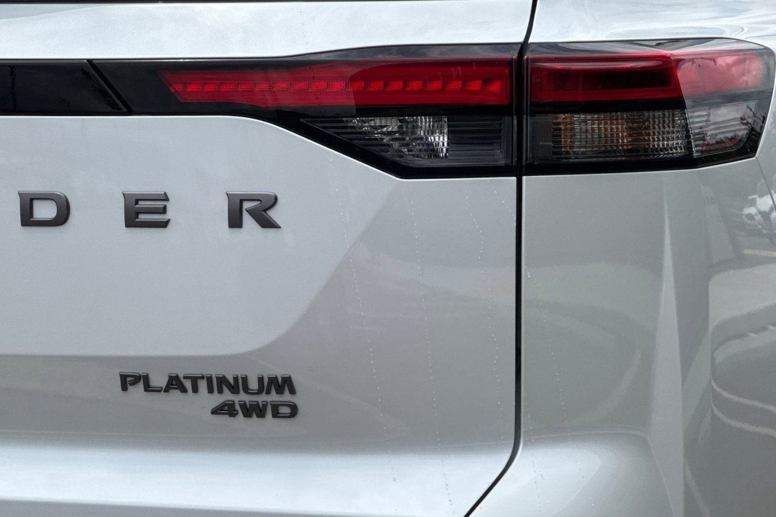 New 2026 Nissan Pathfinder Platinum AWD/4WD image 34