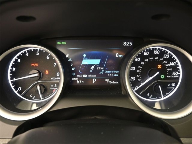 Used 2024 Toyota Camry XLE image 7