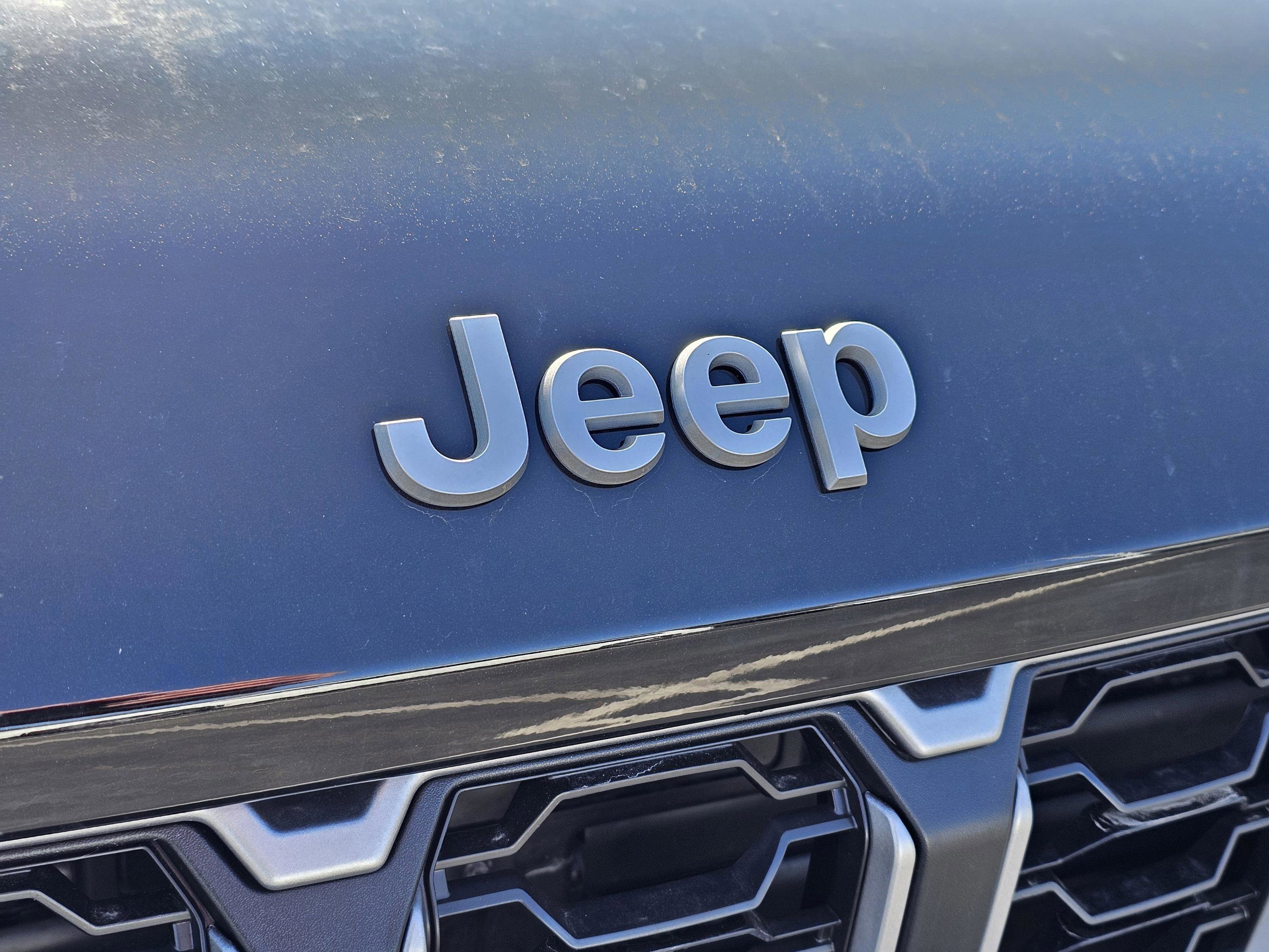 New 2026 Jeep Grand Cherokee Limited image 3