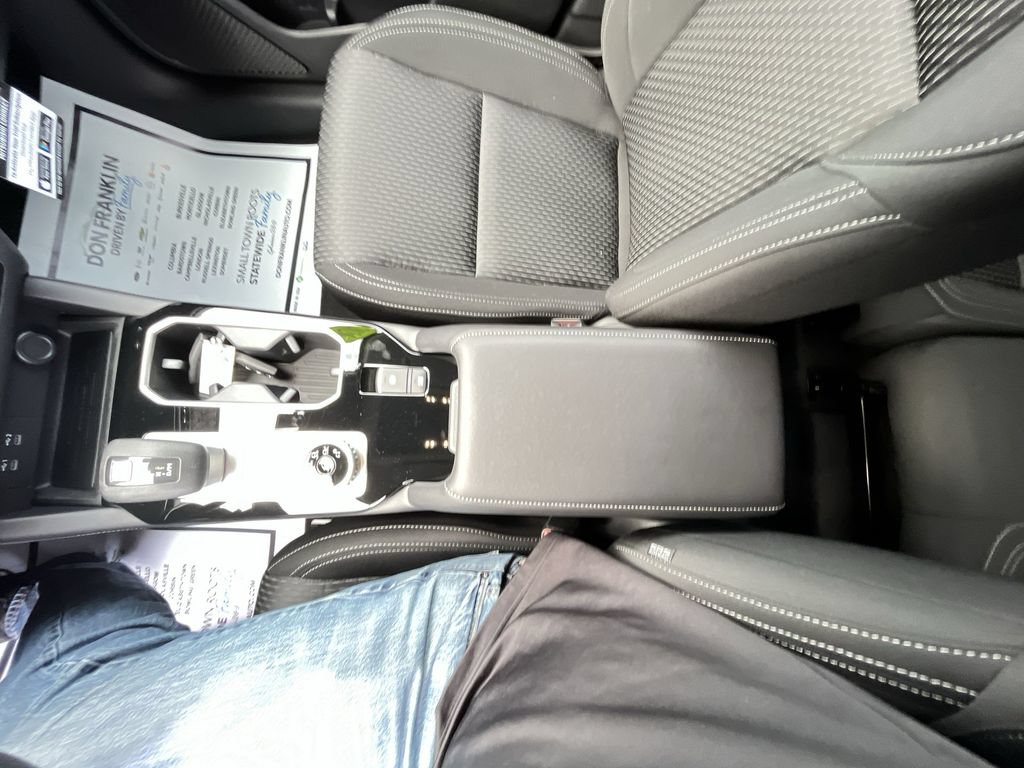 New 2026 Mitsubishi Outlander ES FWD image 21
