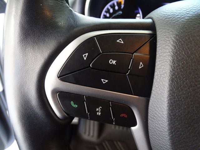 Certified 2022 Jeep Grand Cherokee Limited AWD/4WD image 7