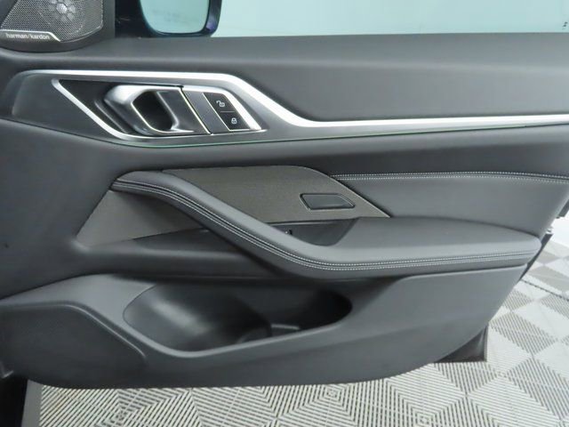 Used 2025 BMW i4 eDrive40 w/ M Sport Package image 26