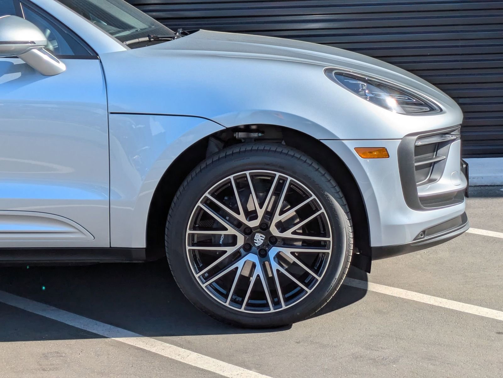 Certified 2026 Porsche Macan image 11