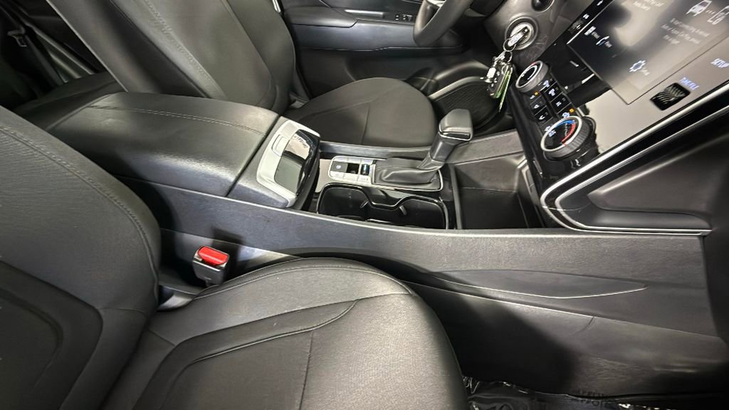 Used 2023 Hyundai Tucson SE image 31