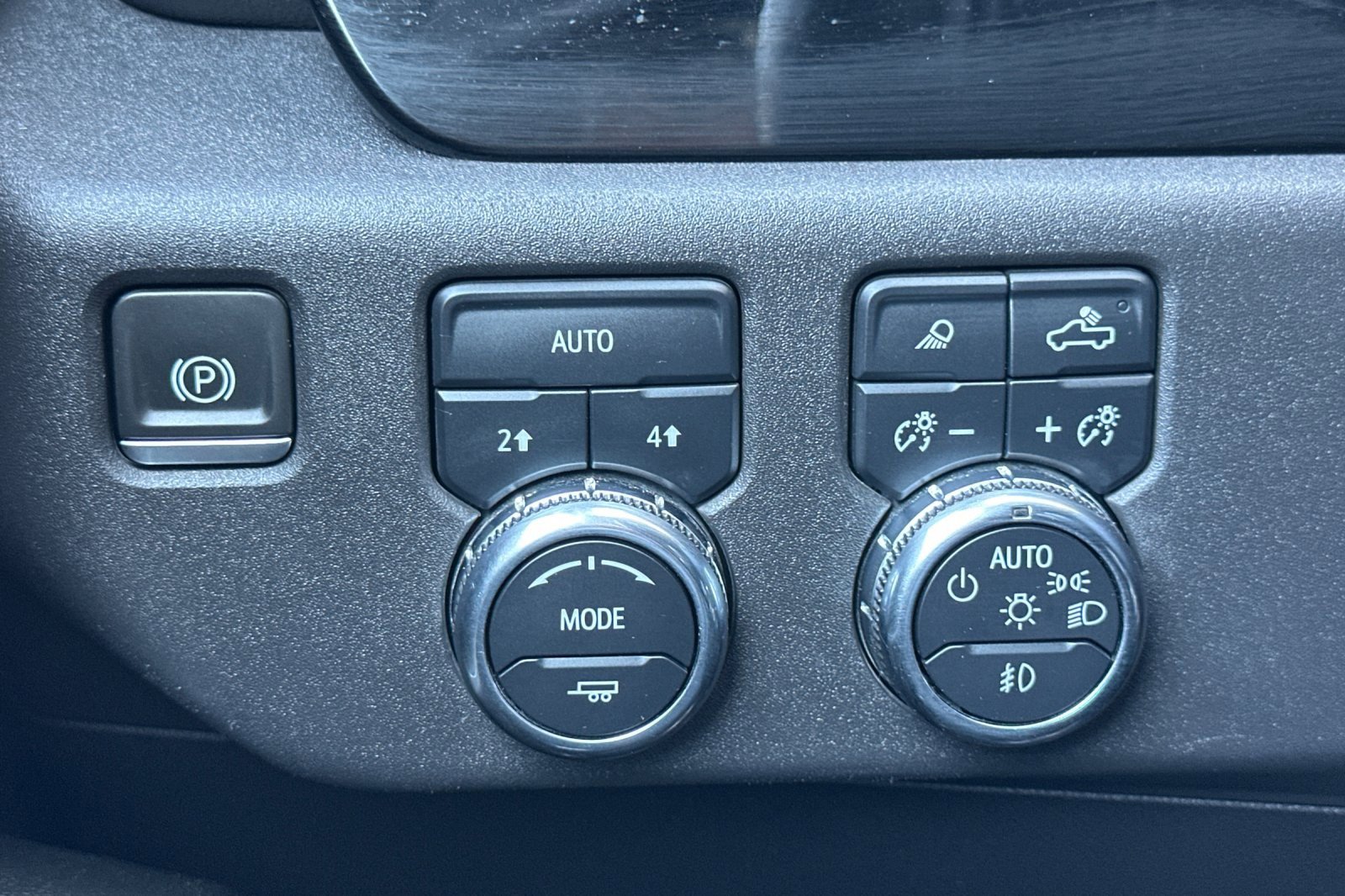 Used 2024 GMC Sierra 1500 SLT image 40