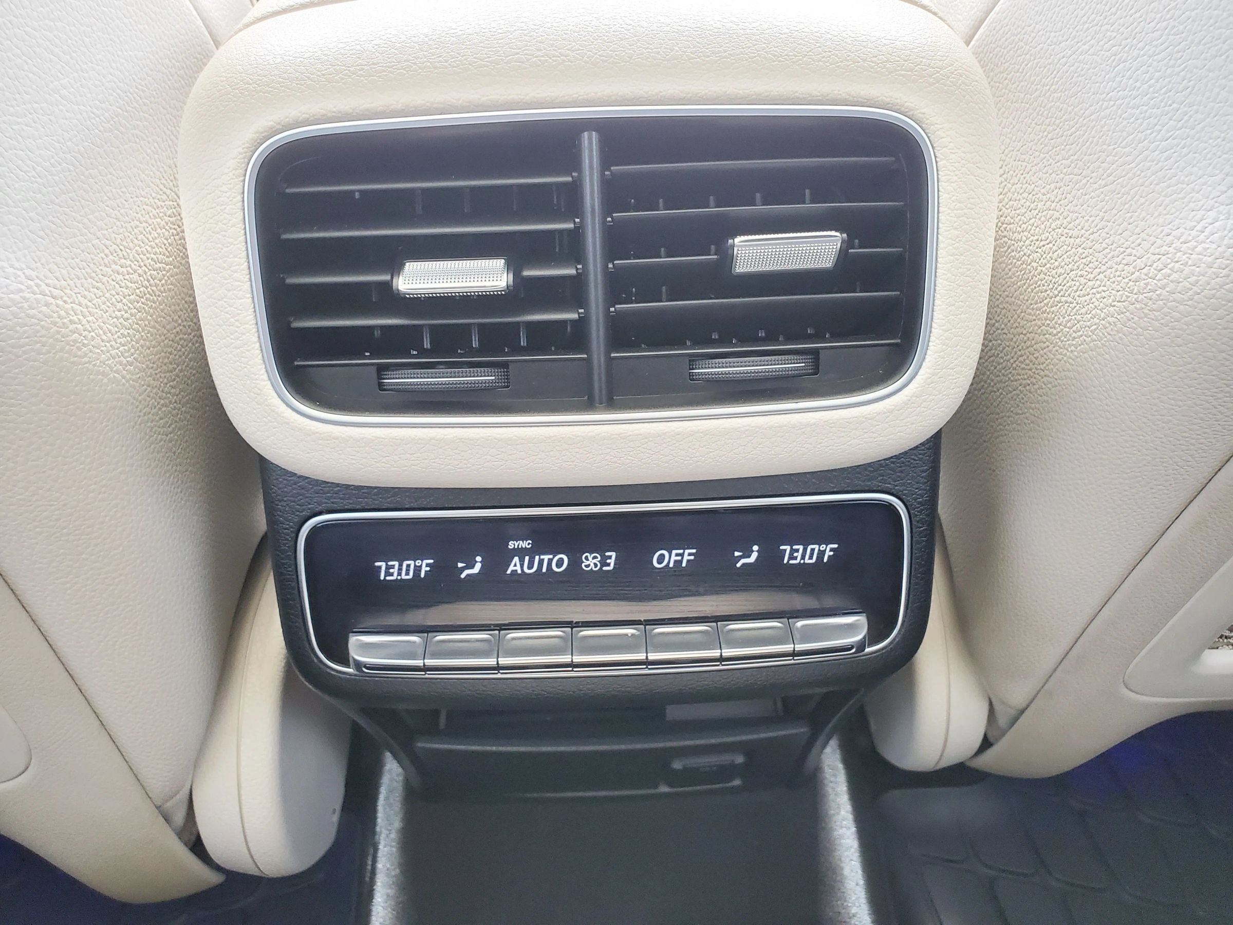 Used 2022 Mercedes-Benz GLS 450 4MATIC image 41