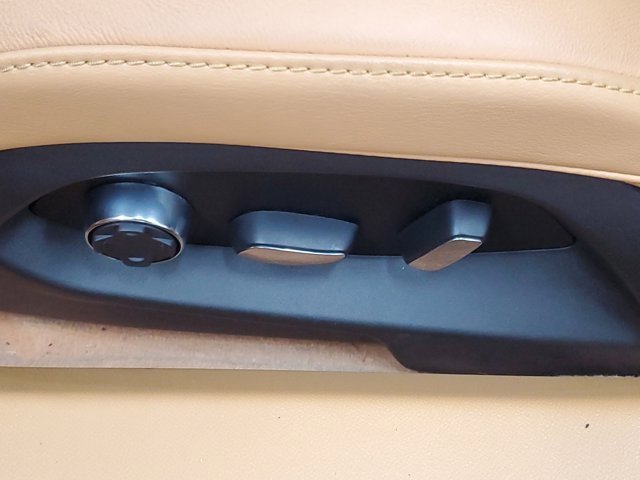 Used 2023 Chevrolet Corvette Stingray Premium Cpe w/ 3LT image 16