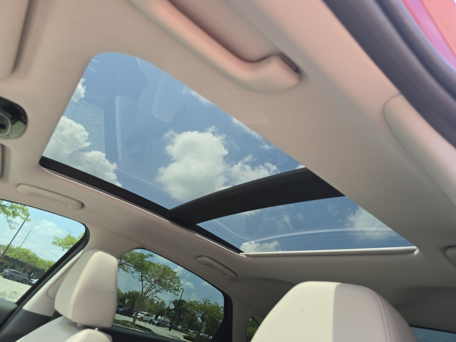Used 2023 Hyundai Sonata Limited FWD image 3