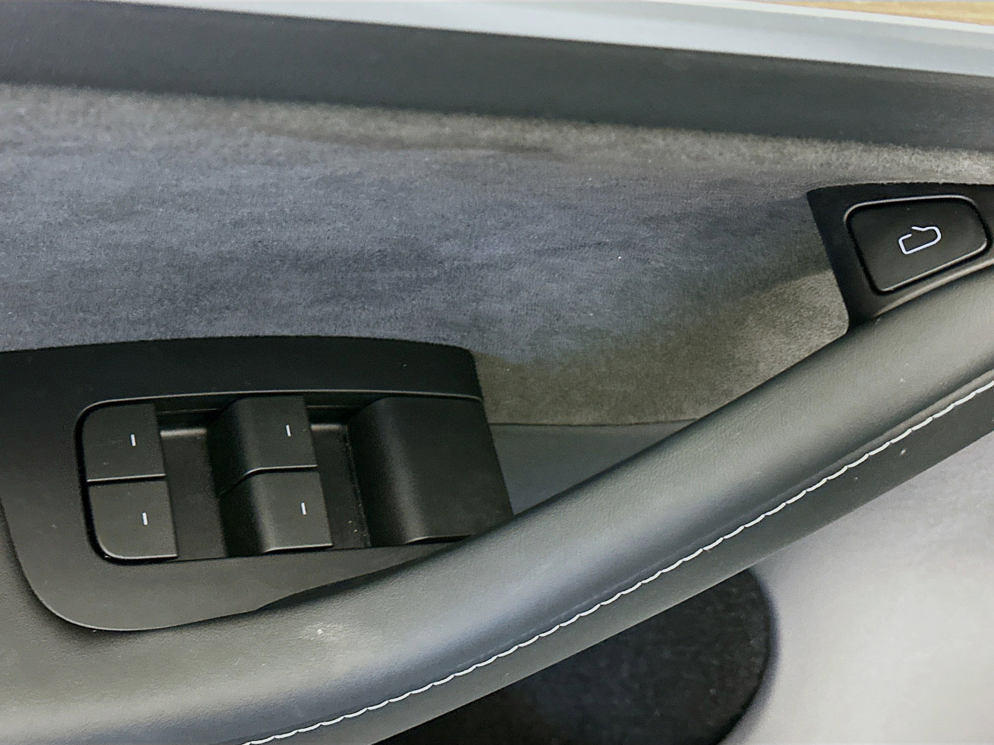 Used 2024 Tesla Model Y Long Range image 15