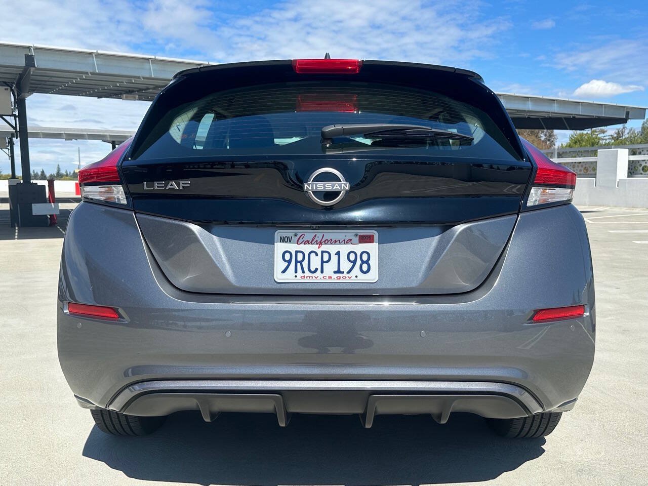 Used 2025 Nissan Leaf S FWD image 9