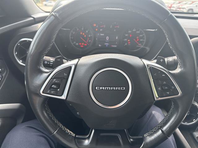 Used 2021 Chevrolet Camaro LT w/ Technology Package RWD image 11
