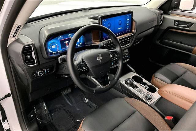 Used 2025 Ford Bronco Sport Outer Banks image 13