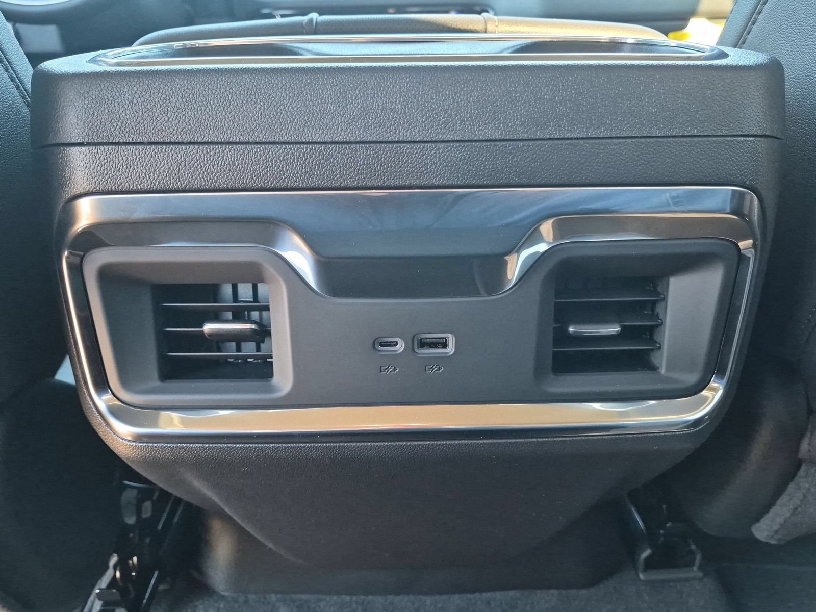New 2026 GMC Sierra 1500 SLT w/ SLT Premium Package AWD/4WD image 26