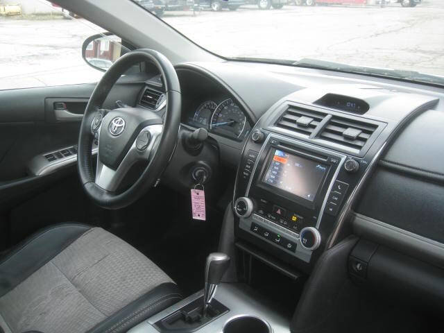 Used 2012 Toyota Camry SE image 18