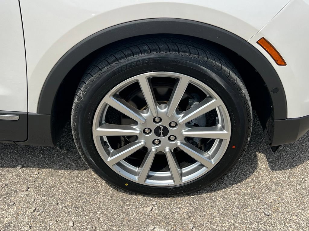 Used 2019 Lincoln MKC Reserve w/ MKC Technology Package FWD image 10