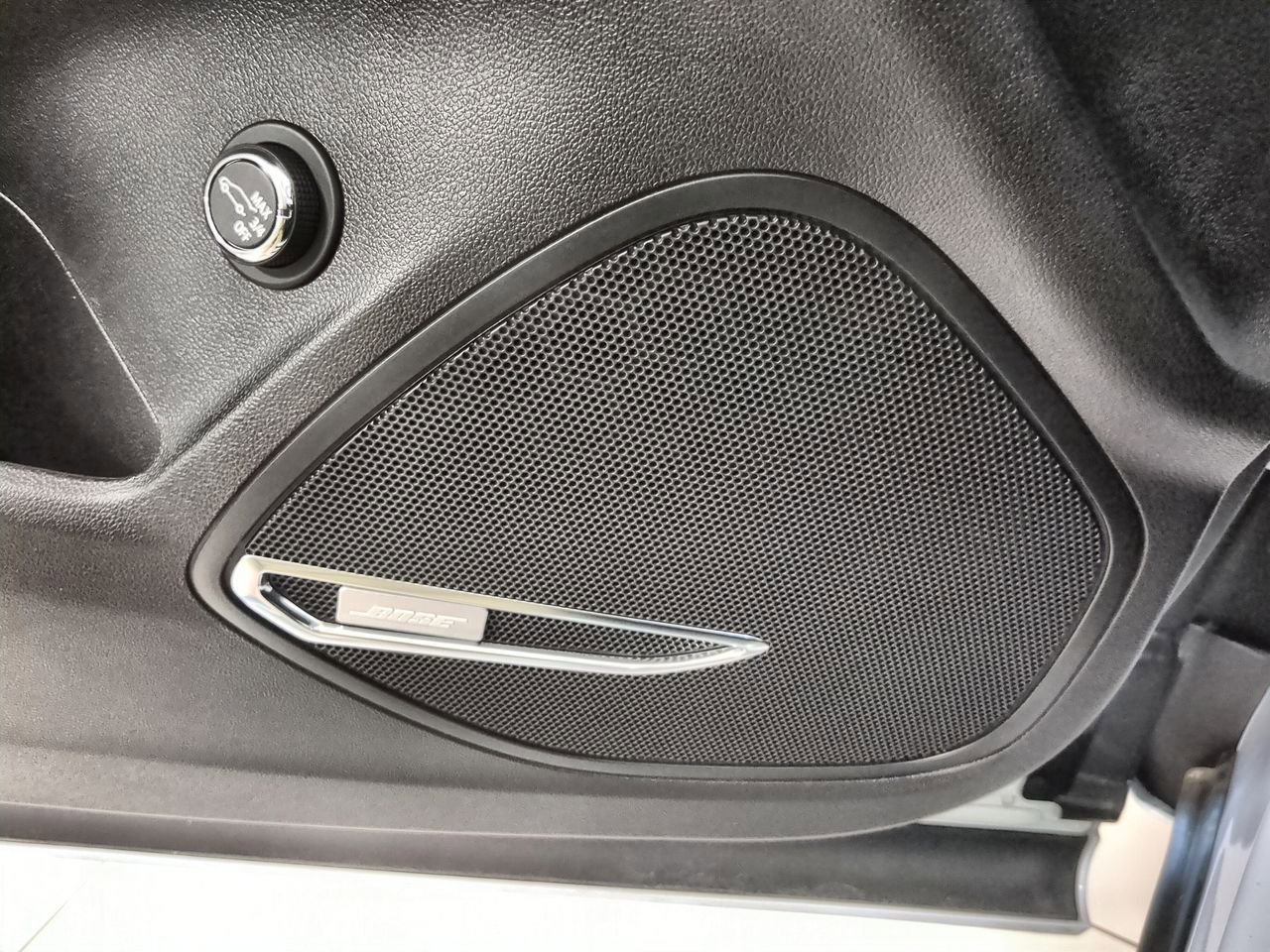 Used 2025 Buick Envision Avenir AWD/4WD image 24