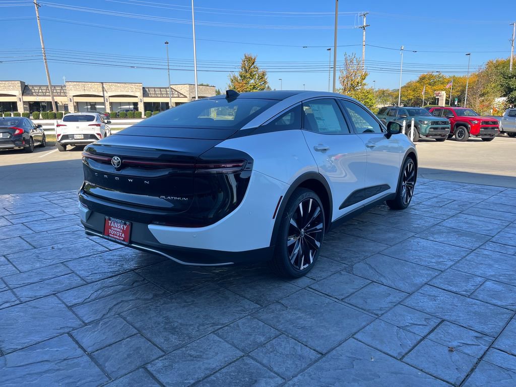 New 2026 Toyota Crown Platinum image 5