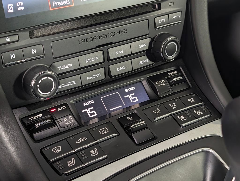 Certified 2019 Porsche 911 Turbo image 32