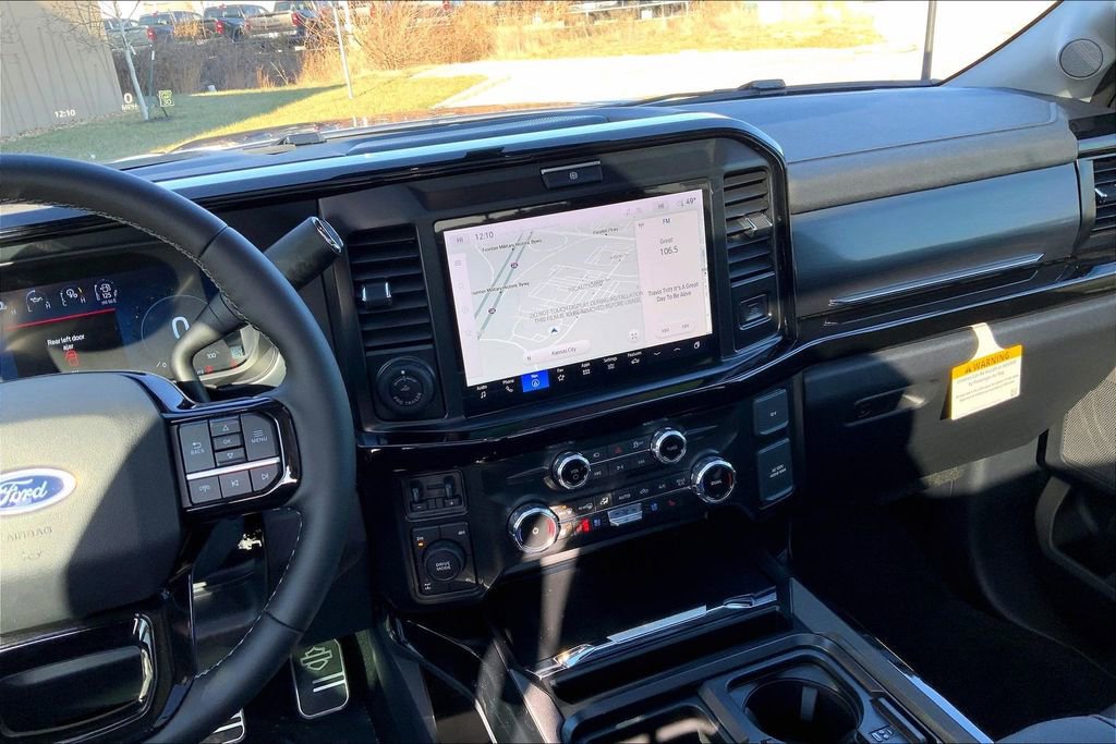 New 2026 Ford F250 Lariat w/ Black Appearance Package AWD/4WD image 7
