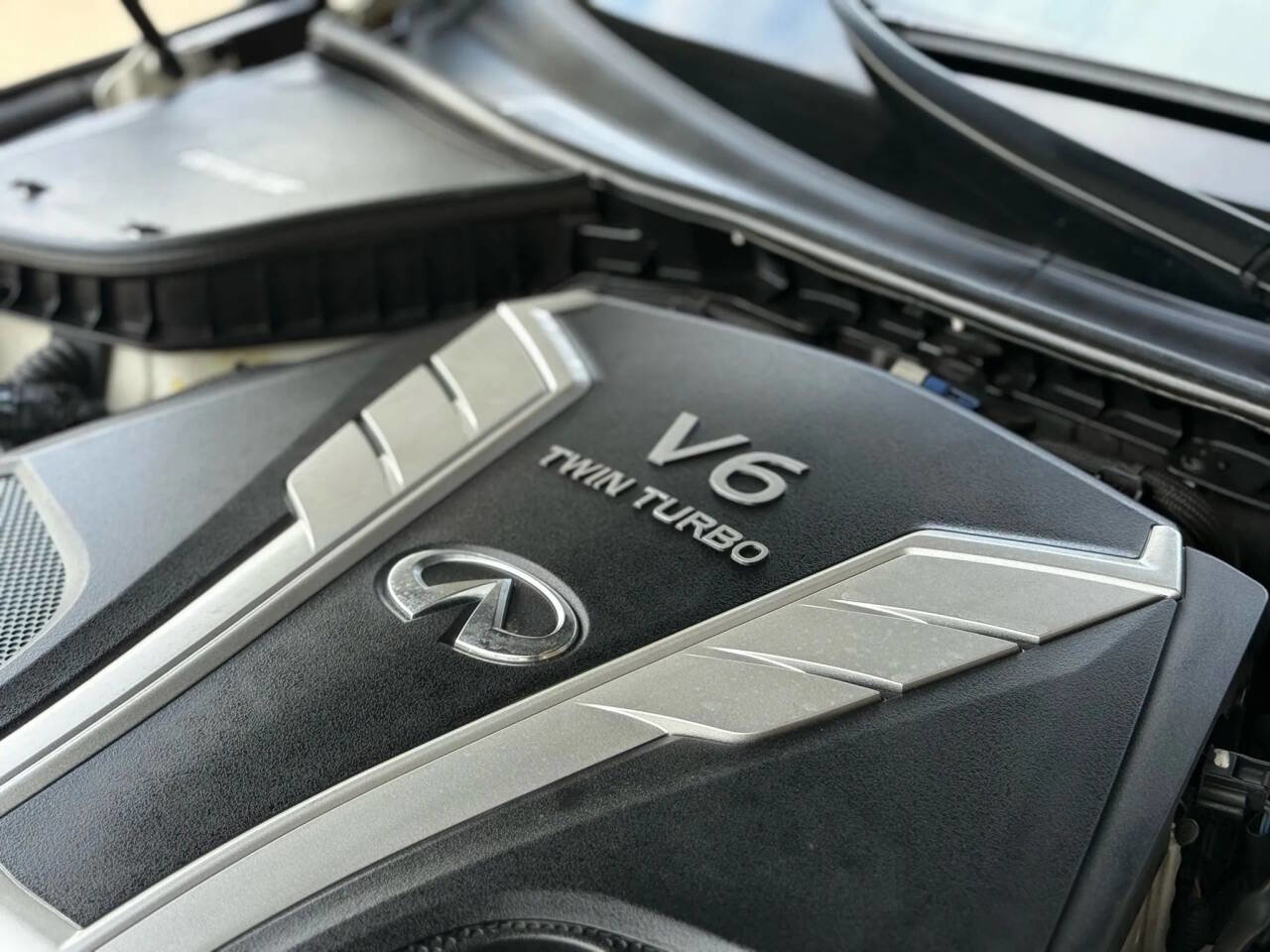 Used 2018 INFINITI Q50 Luxe w/ Essential Package (3.0T Luxe) image 27