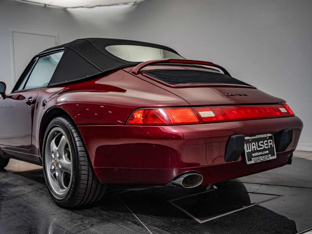 Used 1998 Porsche 911 Carrera RWD image 24
