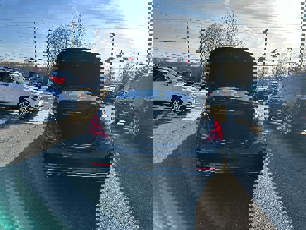 Used 2019 Mercedes-Benz S 560 4MATIC Sedan w/ Premium Package image 28