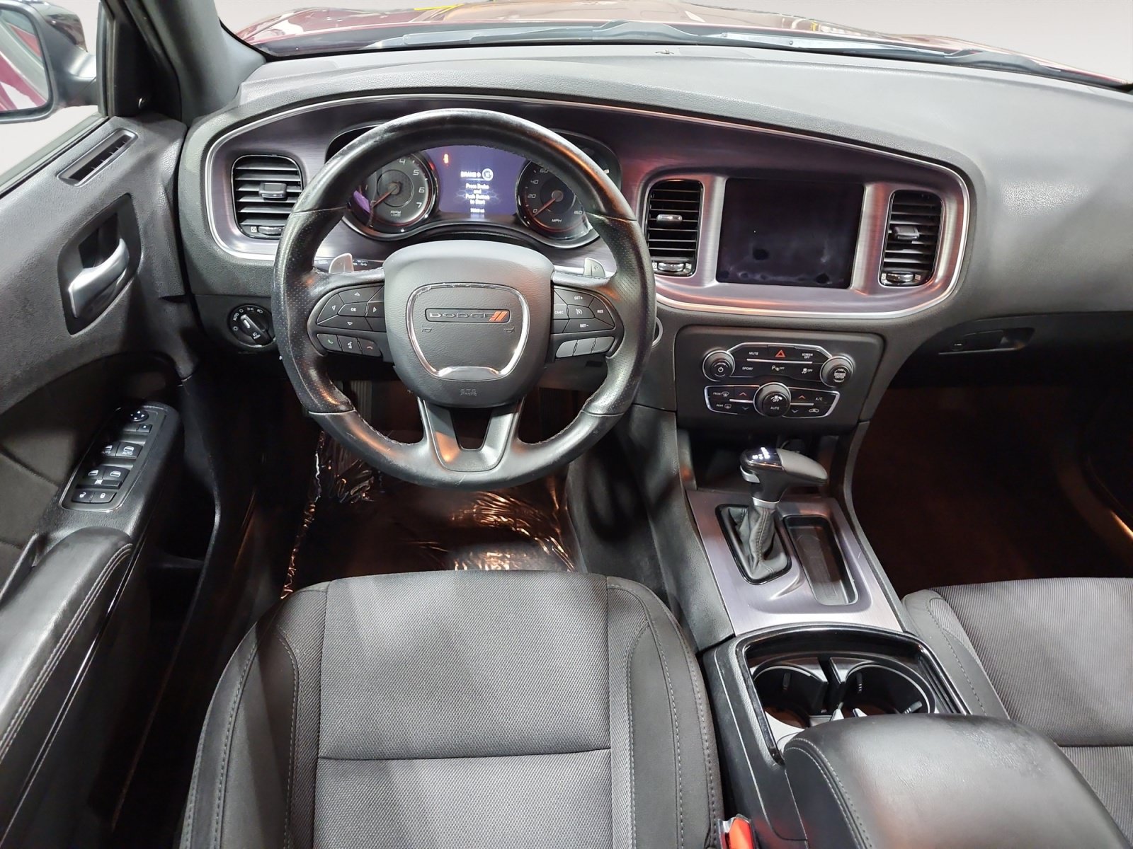 Used 2018 Dodge Charger R/T w/ Blacktop Package RWD image 10