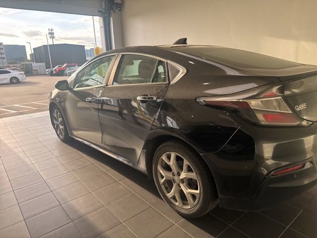 Used 2018 Chevrolet Volt Premier w/ Driver Confidence Package image 6