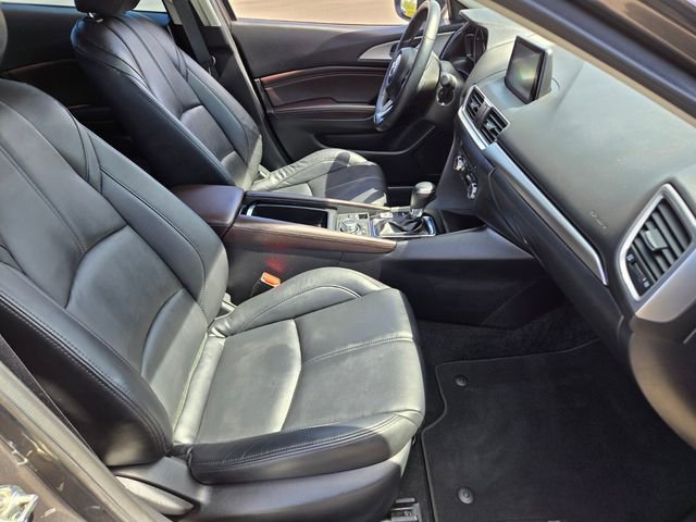 Used 2017 MAZDA MAZDA3 Touring image 15