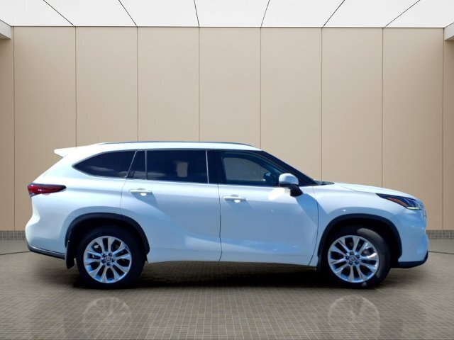 Used 2020 Toyota Highlander Limited AWD/4WD image 7