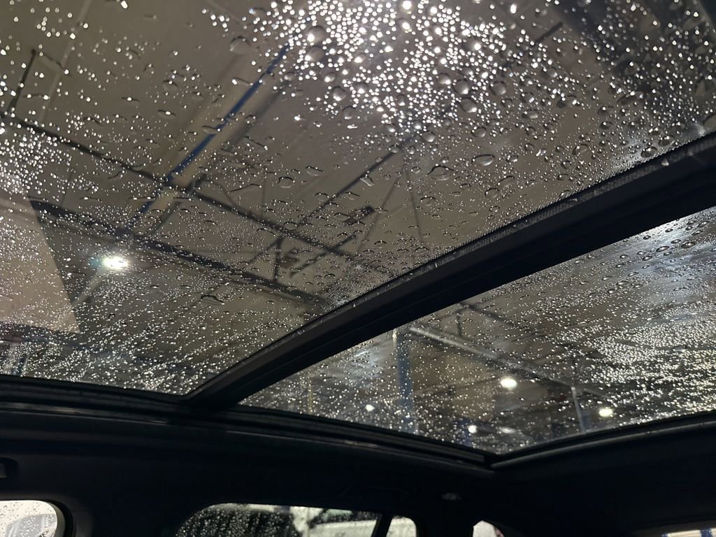 Used 2025 BMW X5 xDrive50e image 44