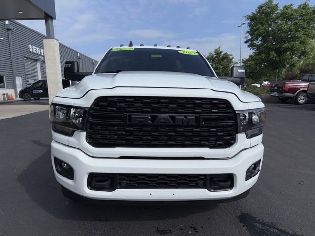 Used 2024 RAM 3500 Big Horn w/ Night Edition AWD/4WD image 3