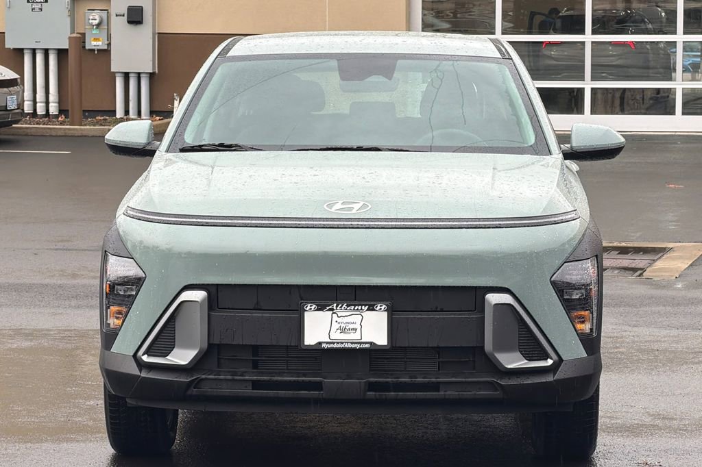 New 2026 Hyundai Kona SE image 3
