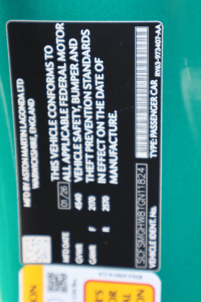 Used 2026 Aston Martin V8 Vantage Coupe image 27