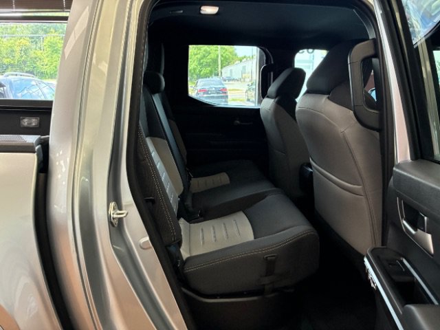 Used 2024 Toyota Tacoma TRD Sport AWD/4WD image 37