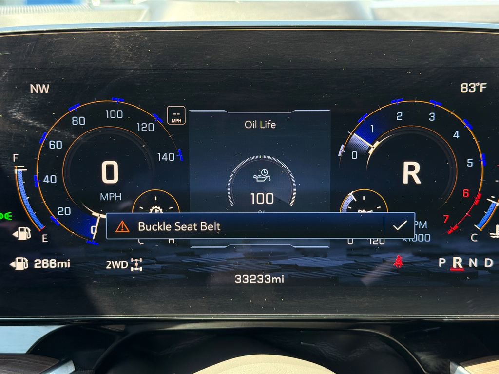 Used 2025 Chevrolet Suburban Z71 AWD/4WD image 32