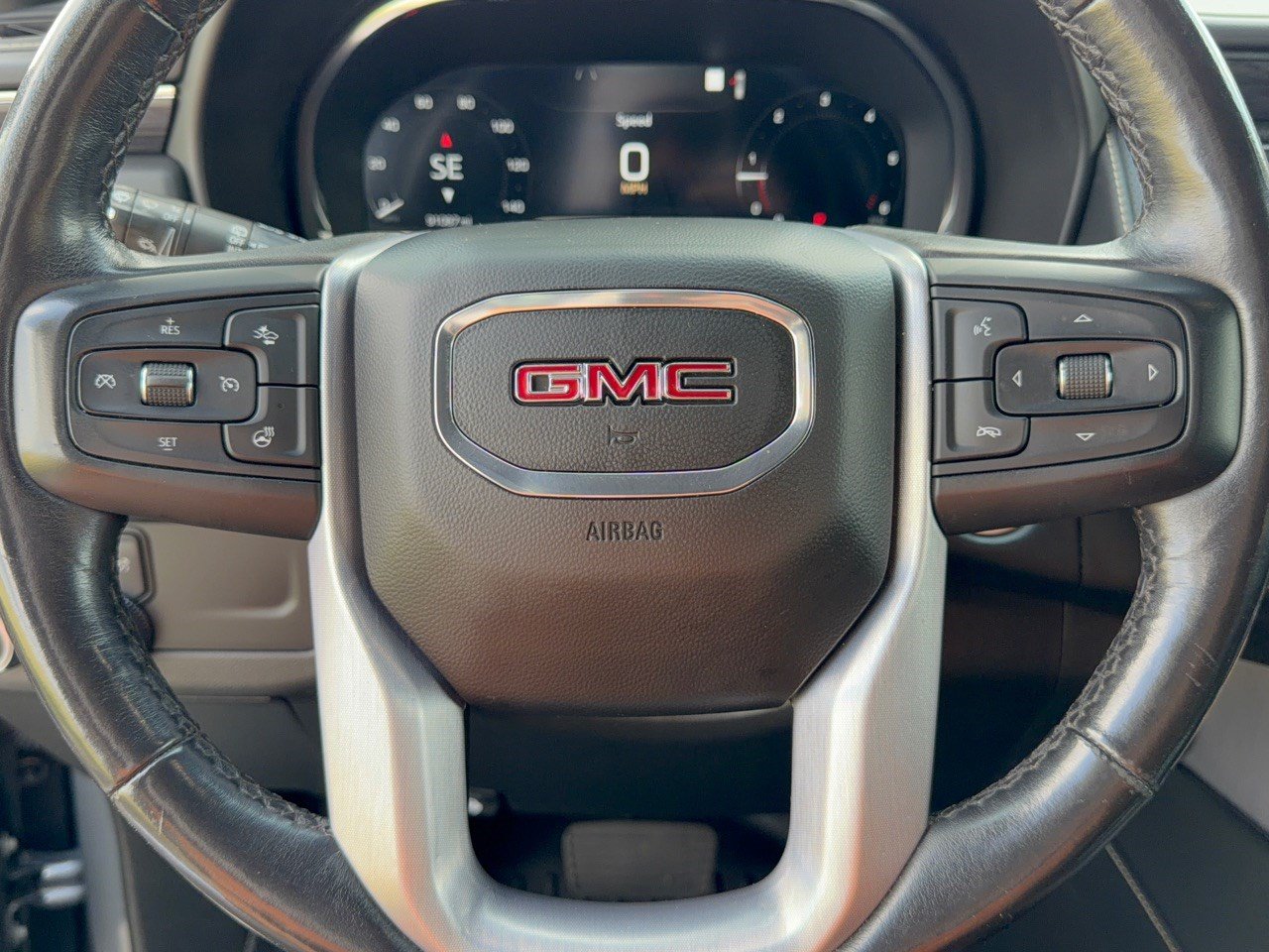 Certified 2022 GMC Yukon SLT w/ SLT Premium Package RWD image 10
