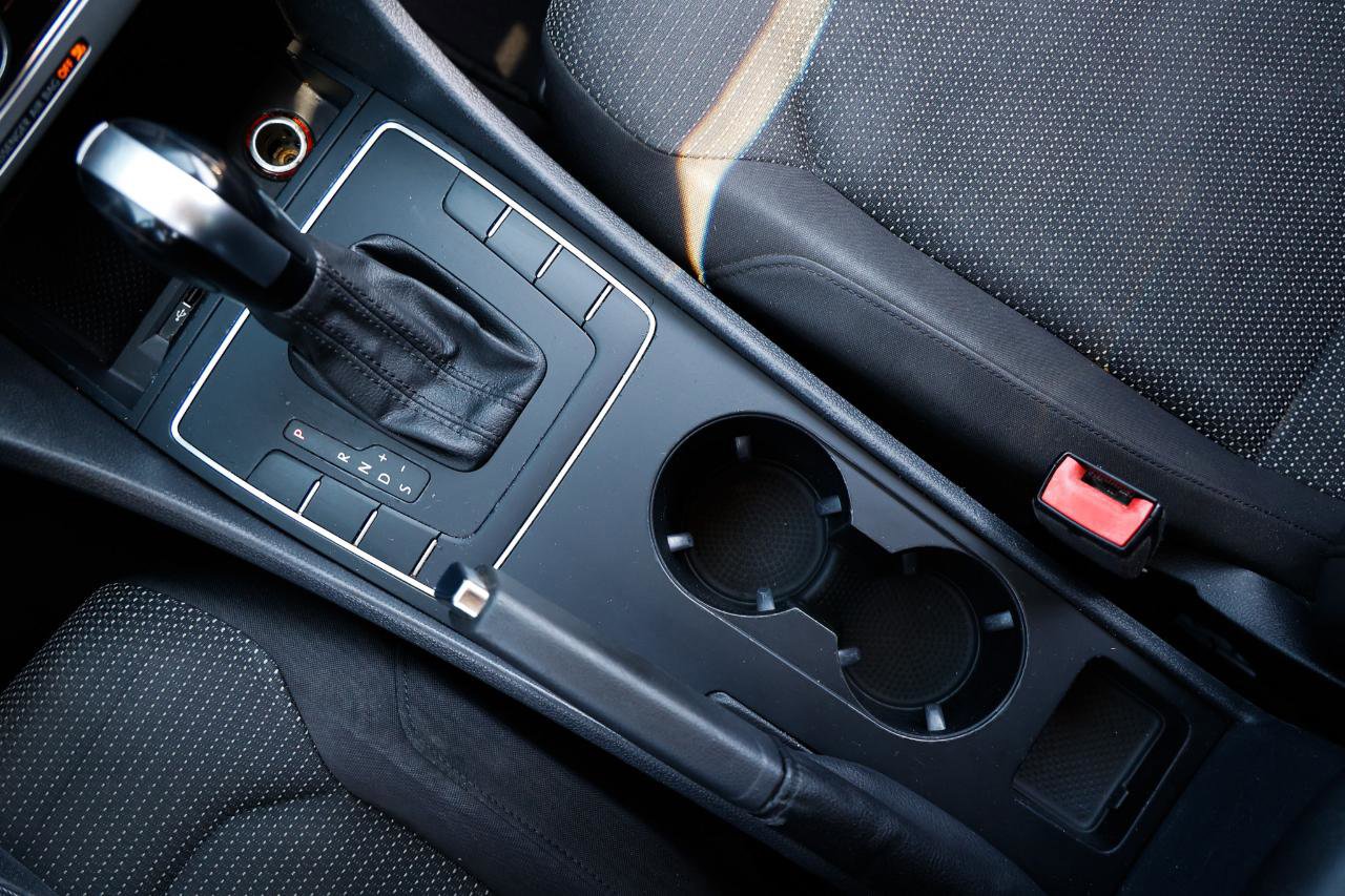 Used 2017 Volkswagen Passat 1.8T S image 33