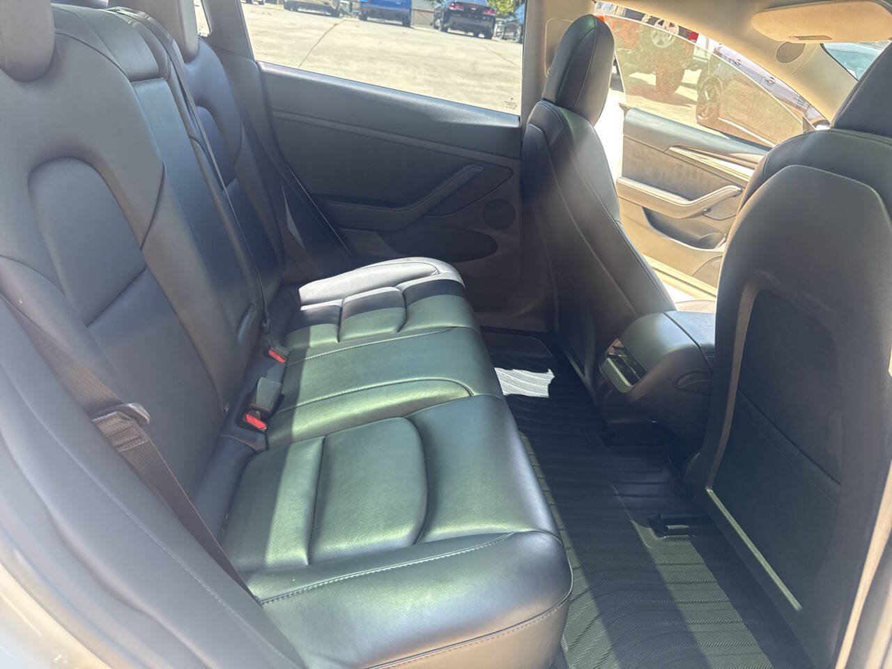 Used 2022 Tesla Model 3 Standard Range RWD image 13