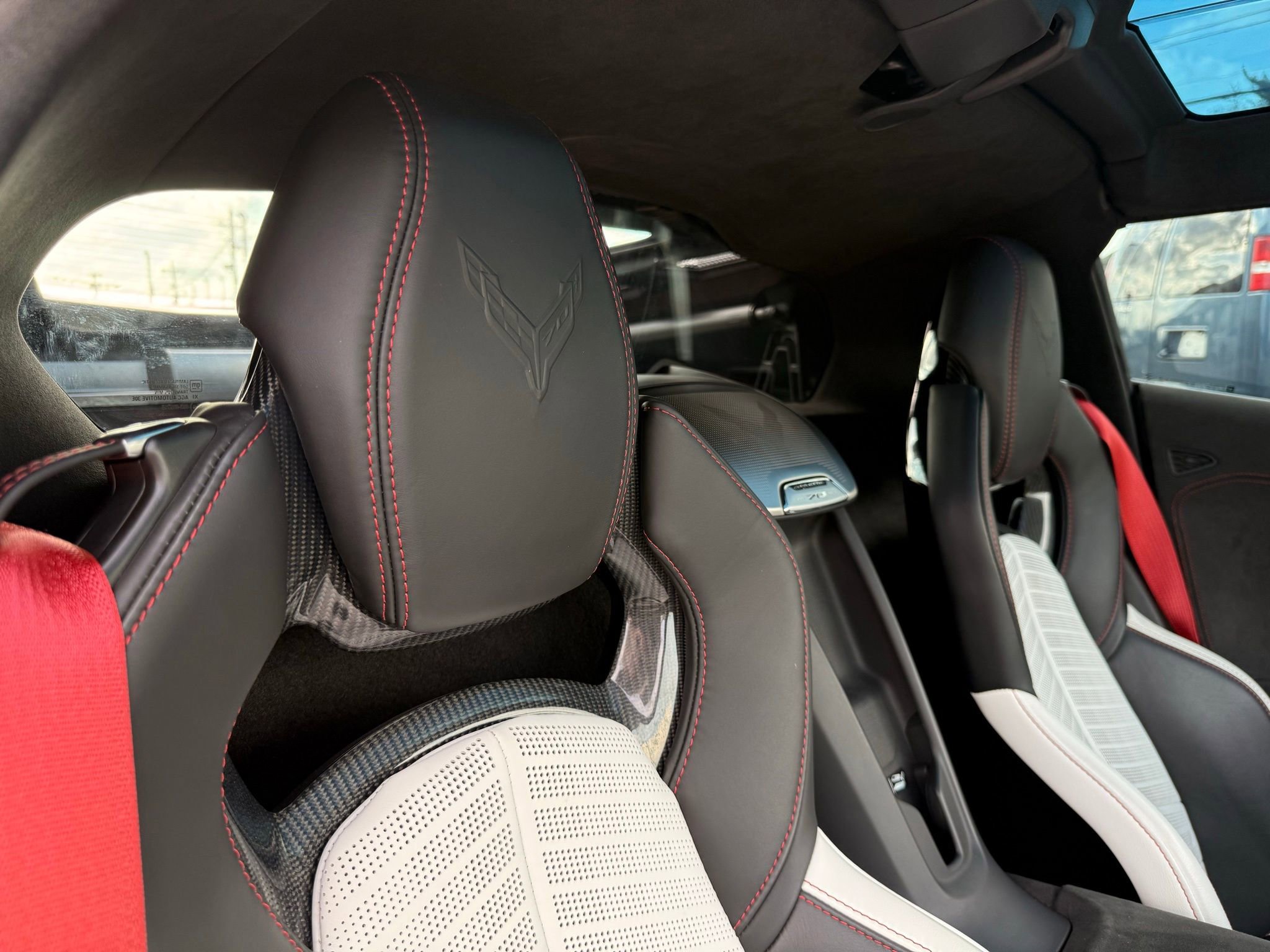 Used 2023 Chevrolet Corvette Stingray w/ Z51 Performance Package image 25