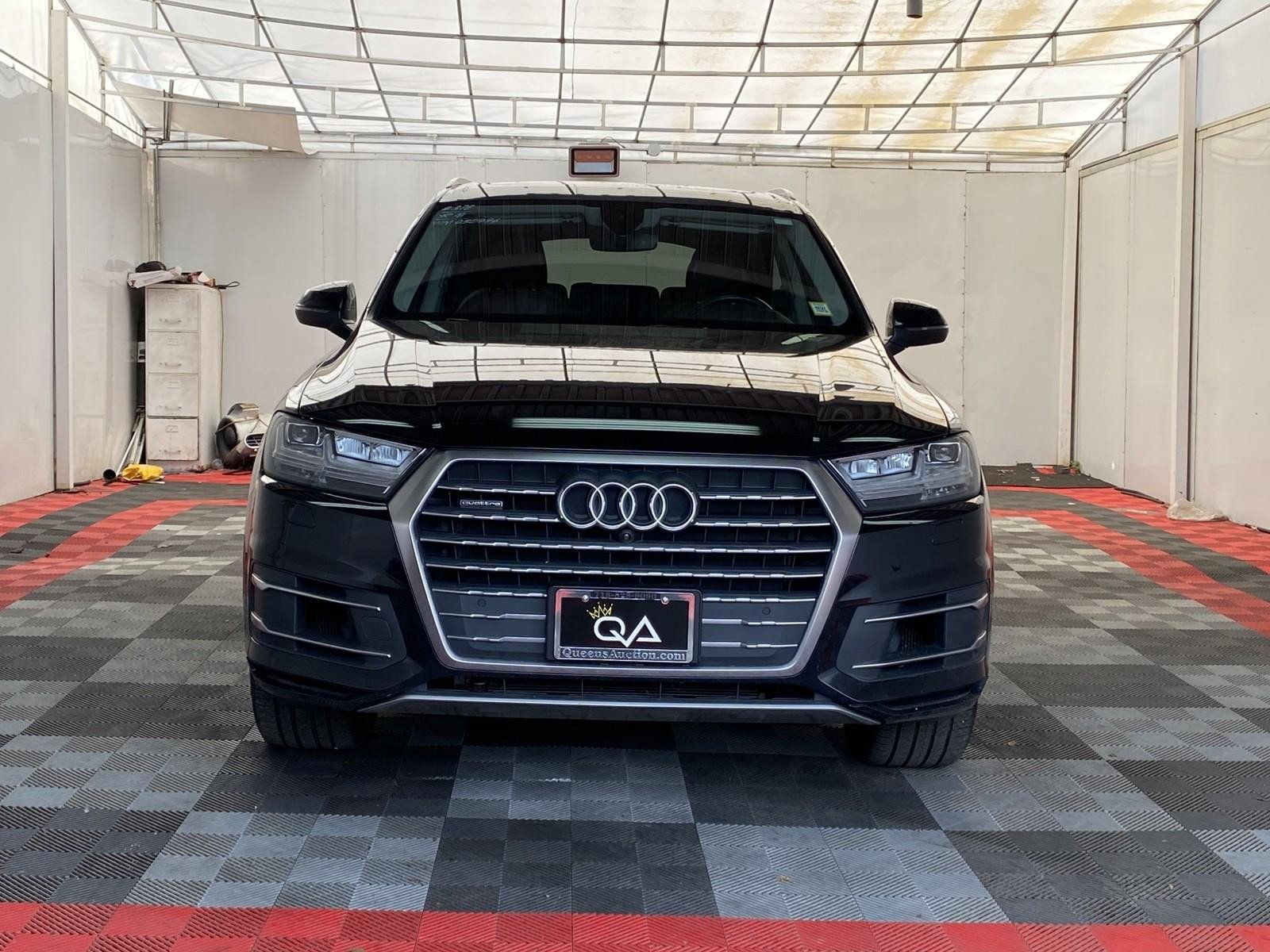 Used 2018 Audi Q7 3.0T Prestige image 2