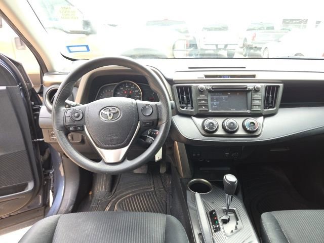 Used 2014 Toyota RAV4 LE image 8