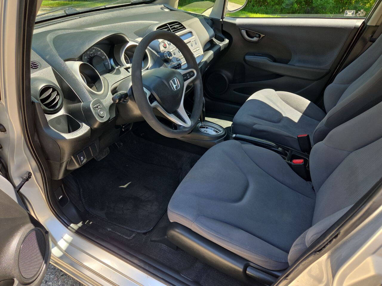 Used 2013 Honda Fit image 11