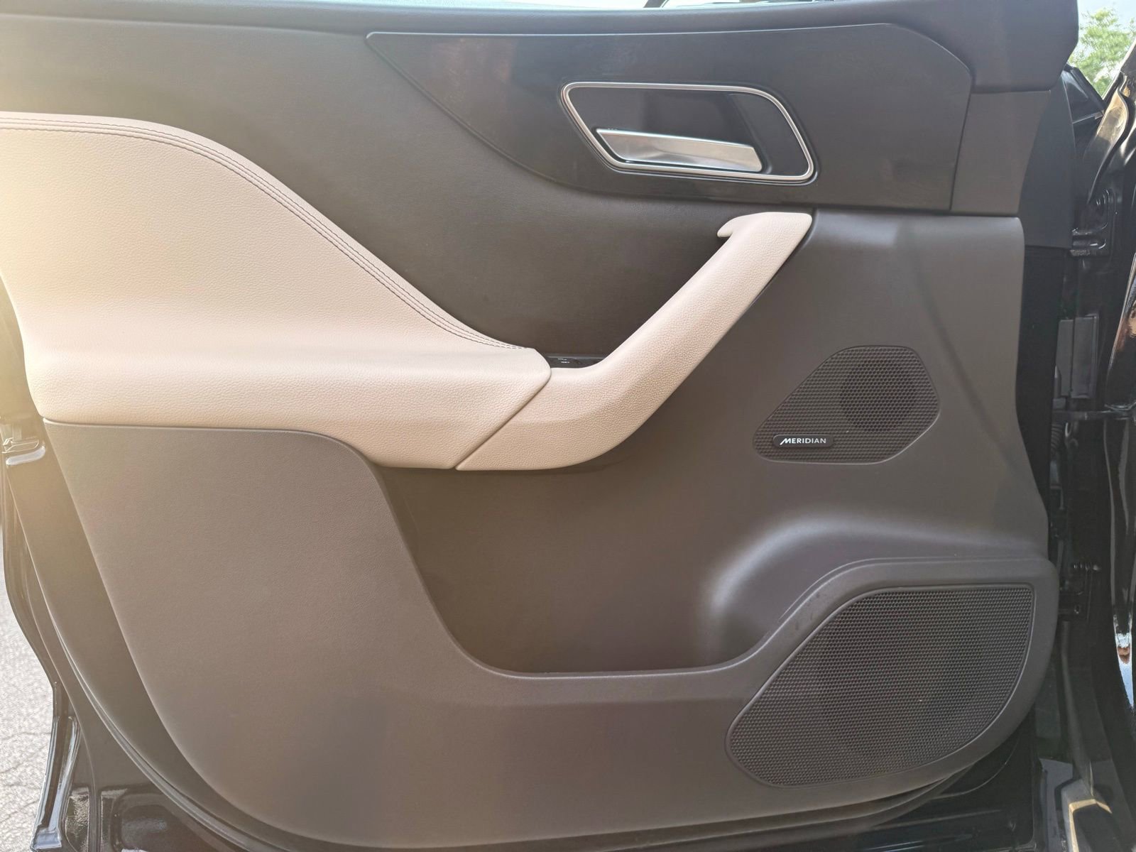 Used 2018 Jaguar F-PACE Prestige AWD/4WD image 14